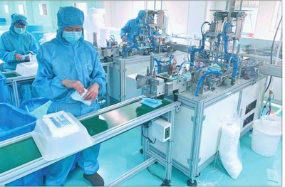 三条生产线日产4万一次性医用口罩